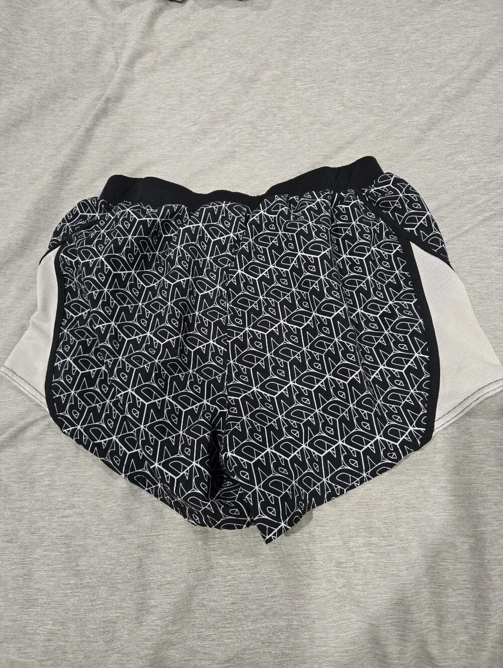 Under Armour Shorts Women's S